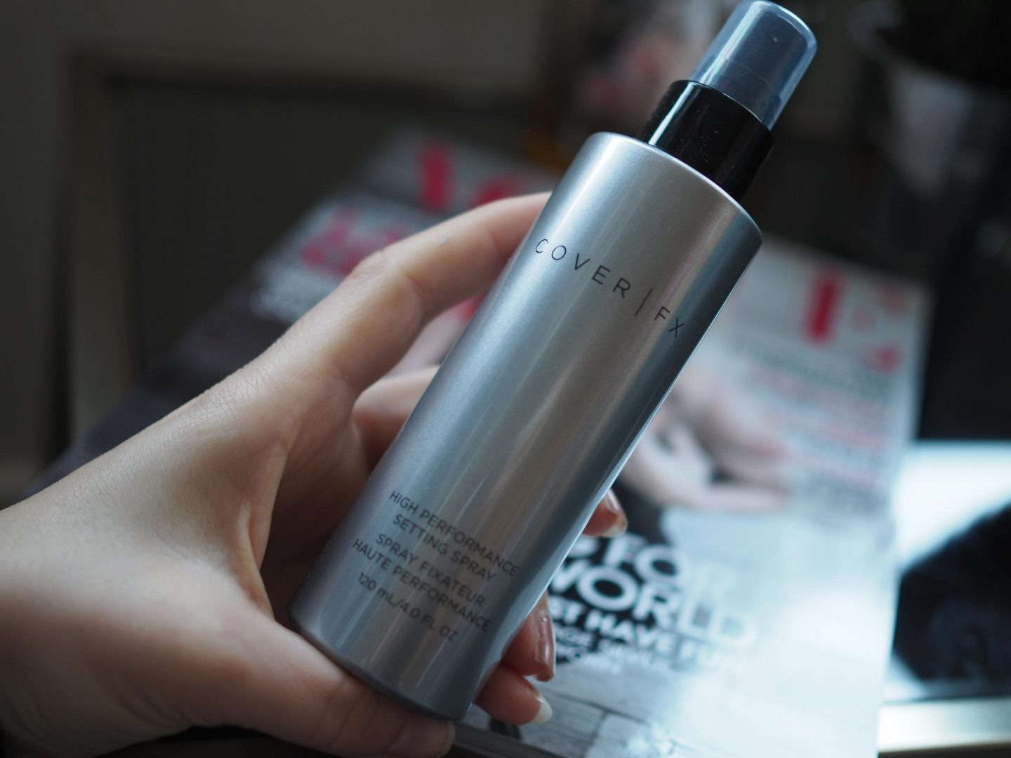 Cover FX High-Performance Setting Spray: Kunci Makeup Tahan Lama